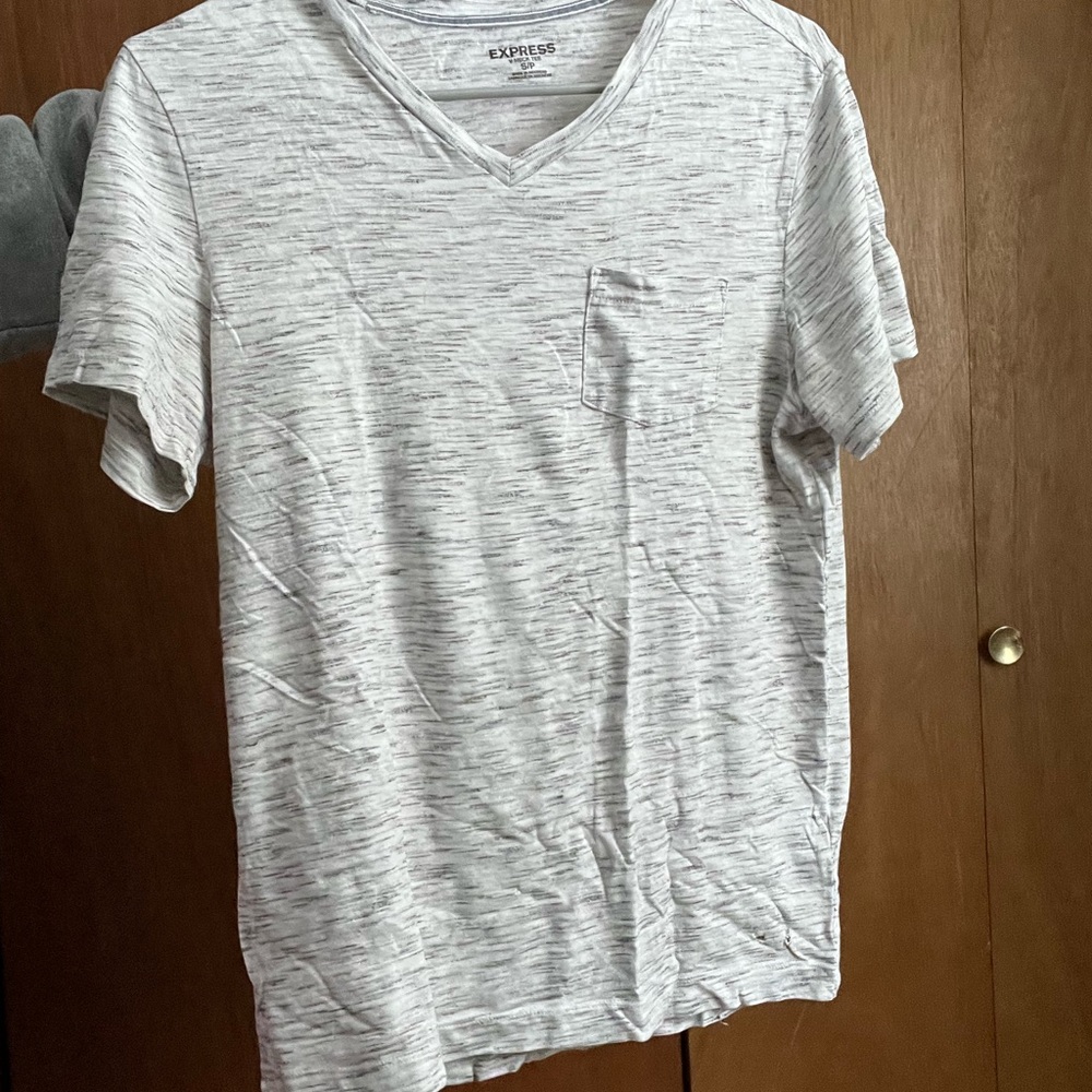 Express Mens V-Neck Tee
